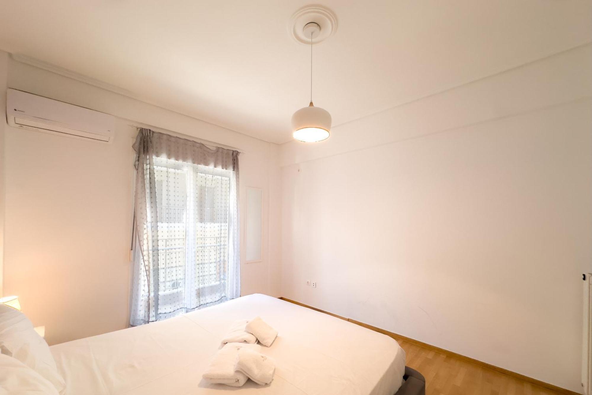 Urban Comfort Apt Near Downtown Atenas Exterior foto