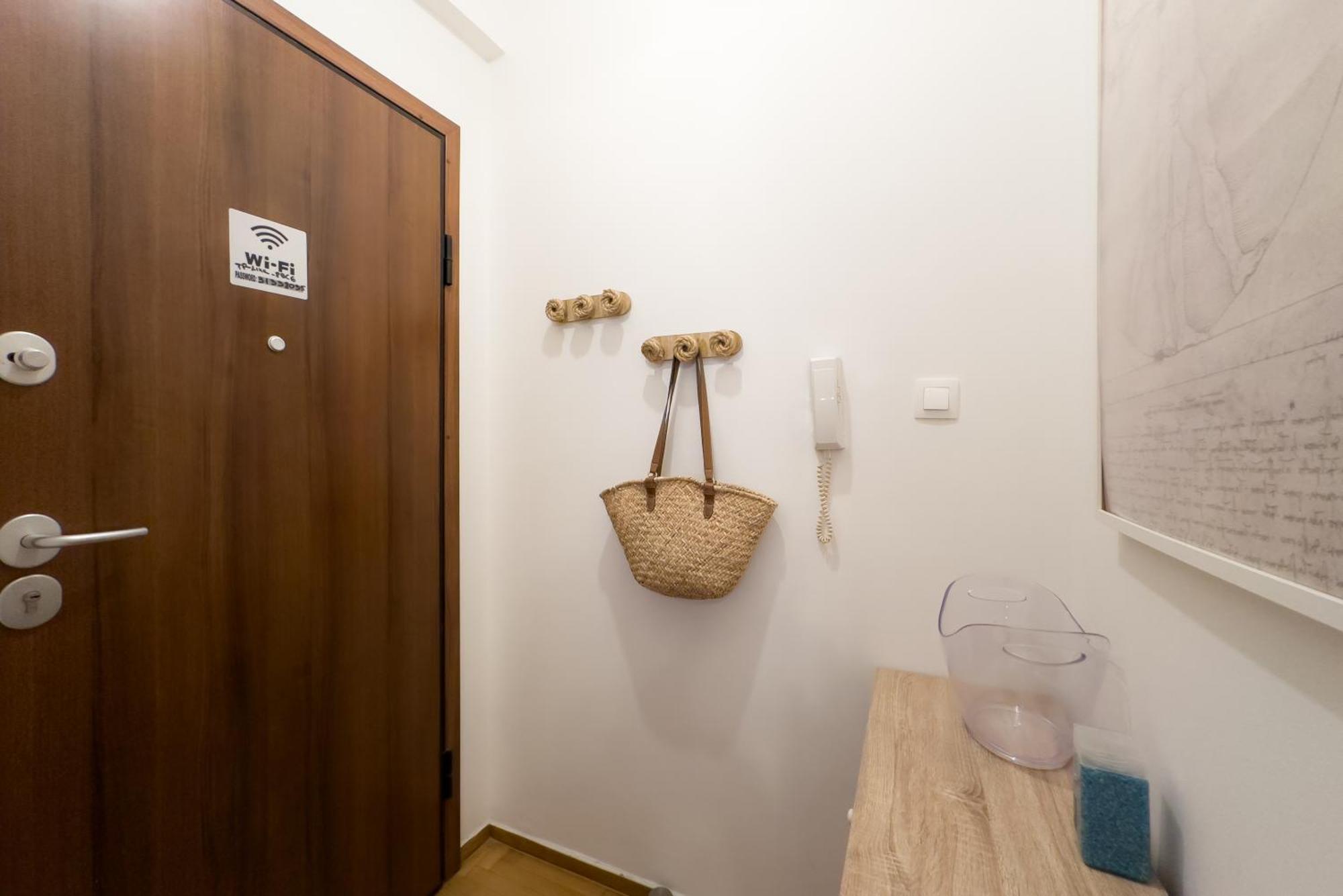 Urban Comfort Apt Near Downtown Atenas Exterior foto