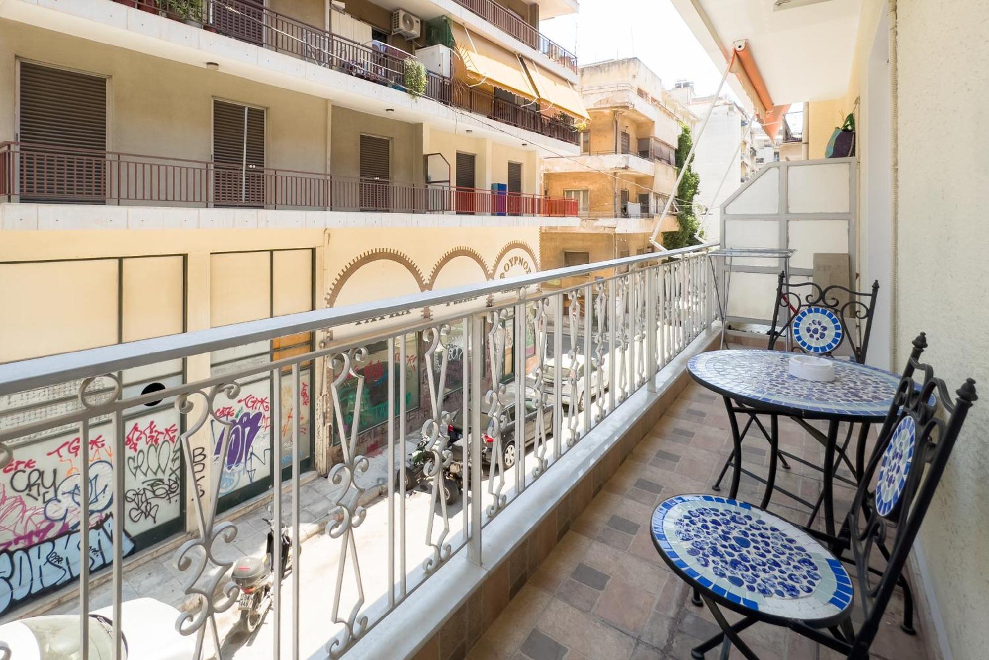 Urban Comfort Apt Near Downtown Atenas Exterior foto